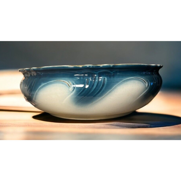 Villeroy and Boch (Mettlach) Antique Pitcher w/ Wash Basin (4 pieces) - Picture 3 of 9